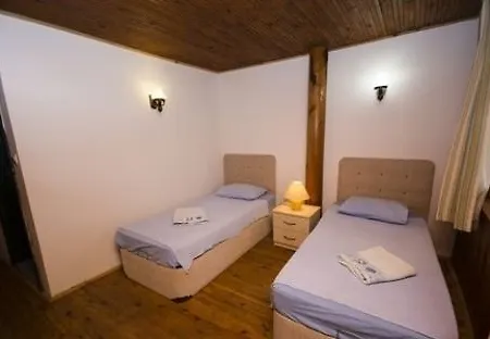 Jenny's House 3*