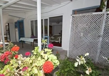 Ξενοδοχείο Jenny's House 3*